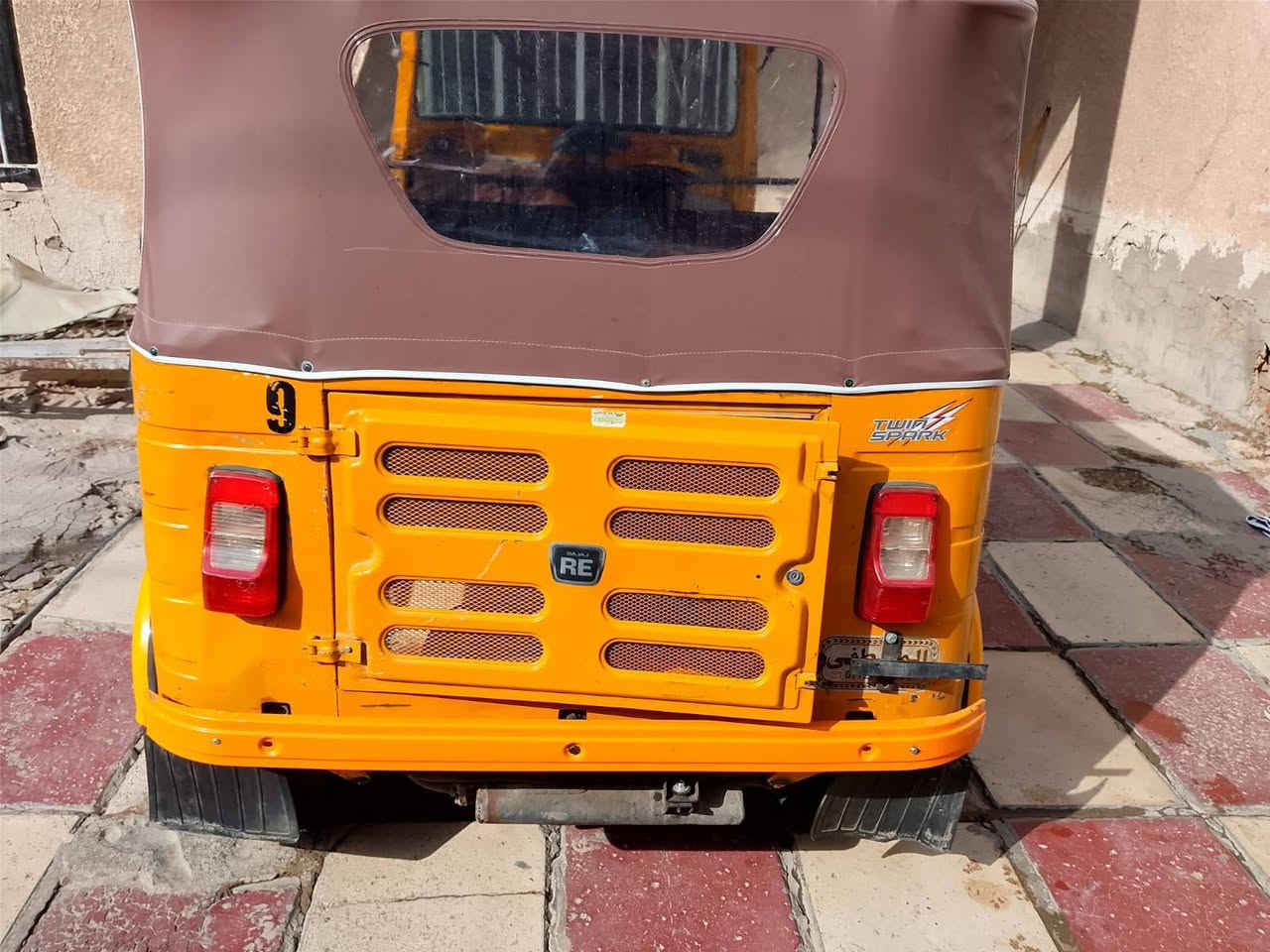 سلام عليكم شباب تكتك موديل 19 شهر 12 يعني قريبه ع 20 ابيعلك 19 رقم سنويه نكليزي كل تفاصيل بالفيديو شوفه وخابرني وبخدمتك سعر تكتك 5500 وبيها مجال بكاني بغداد الشعب 

***********
