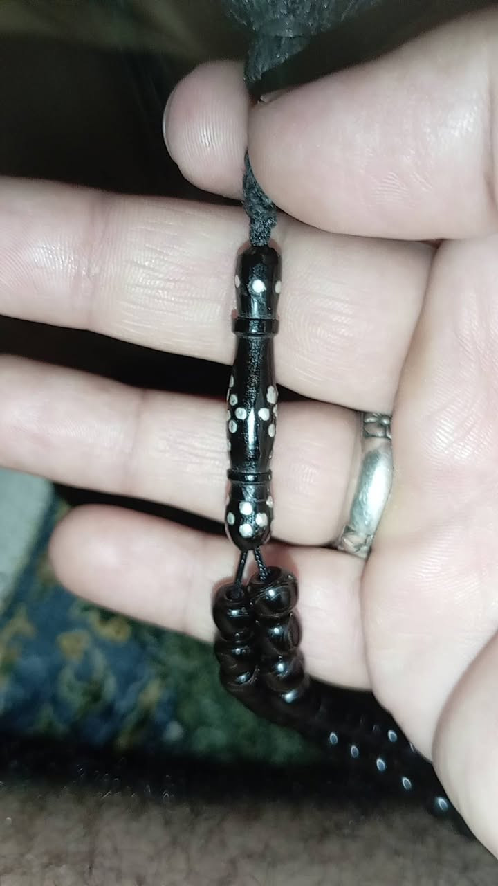 يا الله يسر حجازي 101 بوزن 35 غرام نظافه تامه ***********
