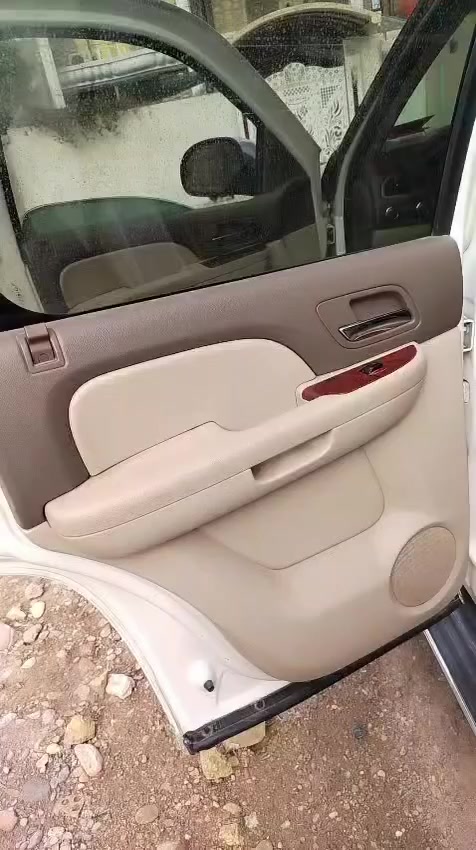 السلام عليكم 
اخوان عندي هاي التاهو أدوات مكفوله من سرقه عشاير انتر بول المديل 2012فول فول مكفوله من الكص من الحادث عده الباب الخلفي بالعراق تبدل السعر 95الي تعجبه يتفضل خاص 
***********
