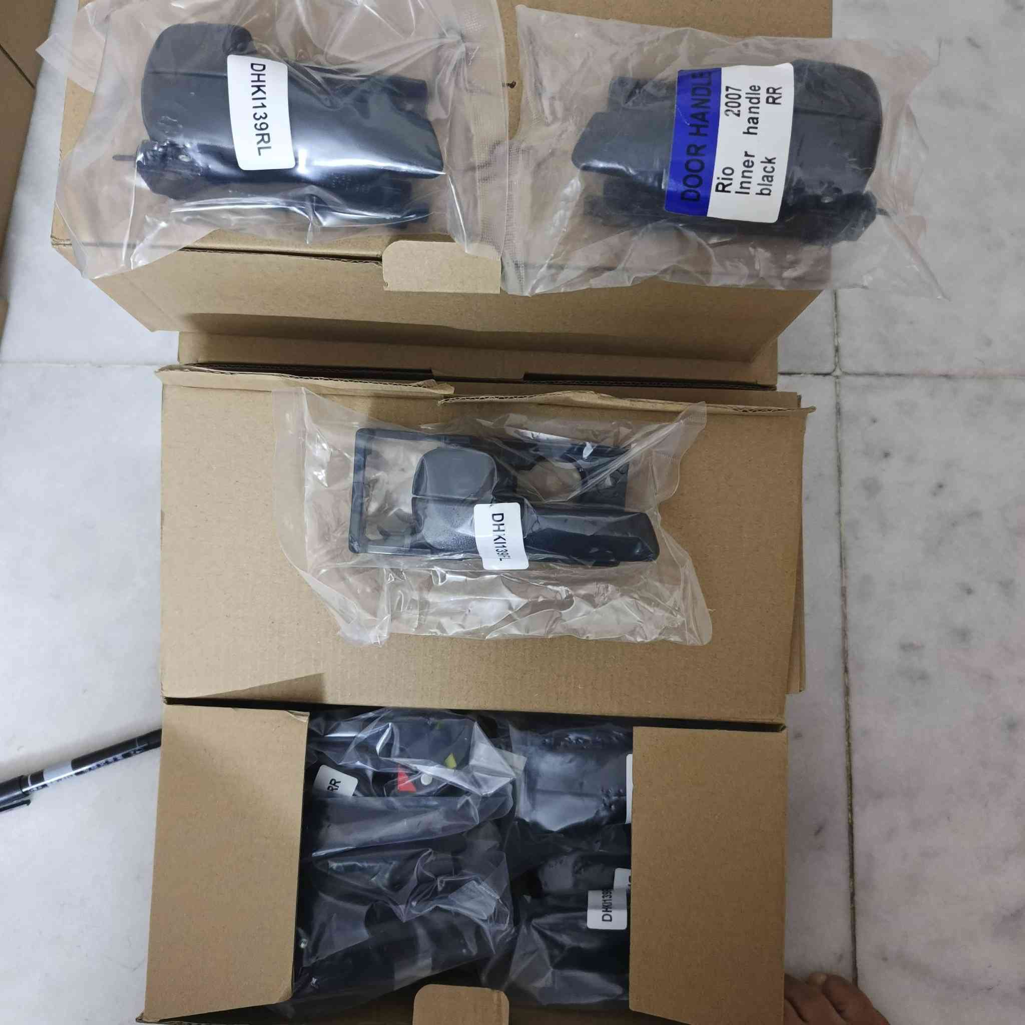 سلام عليكم
لايتات ريو سعر الزوج ٧٠ الف
بك لايتات سعر الزوج ٦٥
يدات داخلية بالاخر
تحكم جام ٢٥
توصيل ٥ الاف
***********
