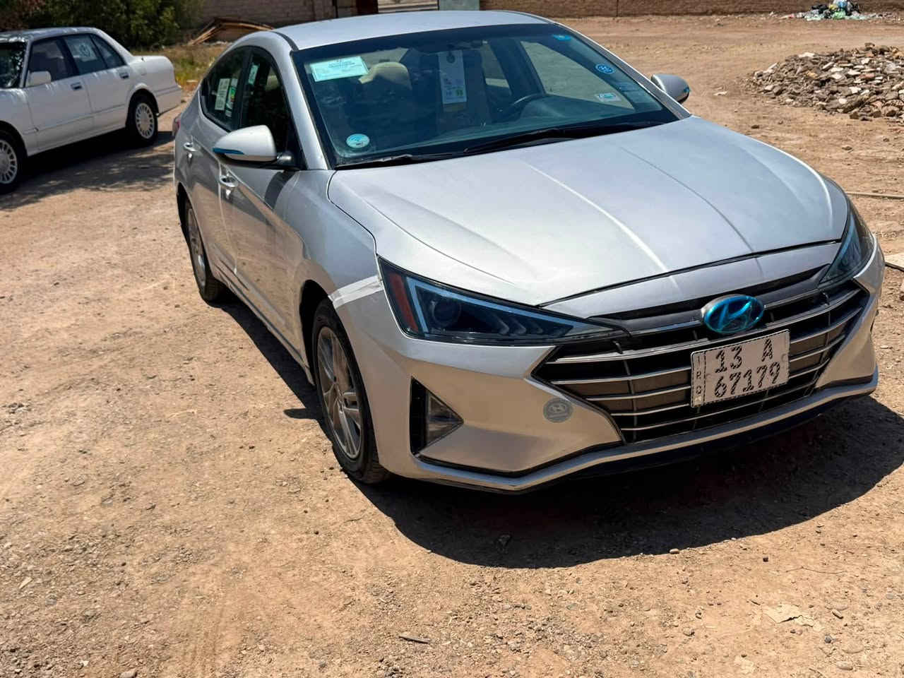 هونداي انترا موديل 2019 رقم ميسان دولي سنويه جديده تحويل مباشر بسمنا سياره وارد امريكي حادثها جاملغ وبنيد بدون دواخل شرط وباب سايق بيه جراد ورشيته سونار مرفق بلمنشور سياره فول ما عدى الفتحه جاهزه سياره كيرمكينه حداديه تخم تاير تبريد تدفئه كله شغال سعر 114 مكاني ميسان لعماره ***********

