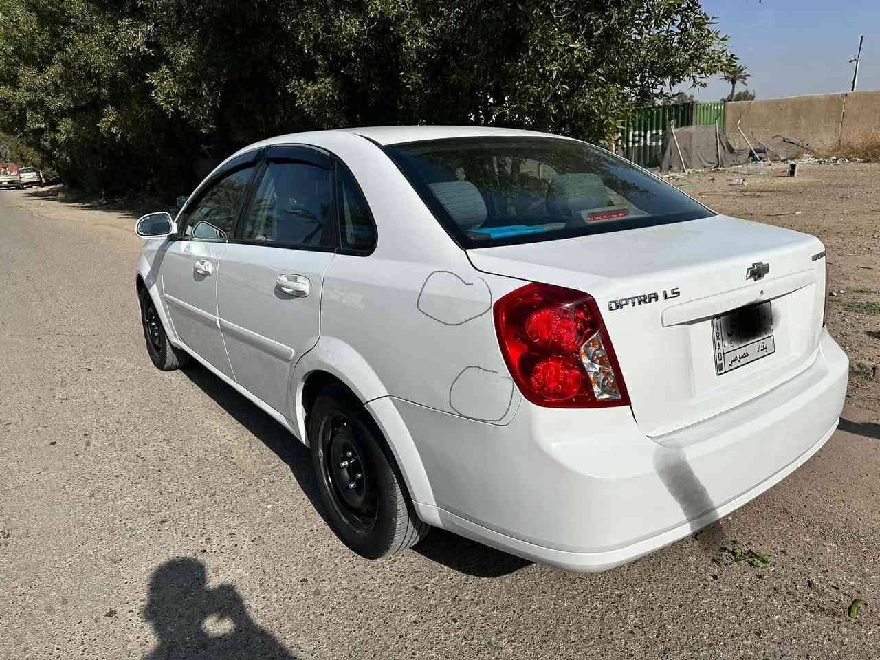 سلام عليكم شباب اوبتره للبيع فقط موديل 2012 باسمي بيها فقط شويه بالدوسه صبغ وتلاث مكانات بارد محددهن بالصور مكينه كير تبريد كله صدر كله كفاله مكاني حي الجهاد سعرها 95 $ وبيها مجال ***********
