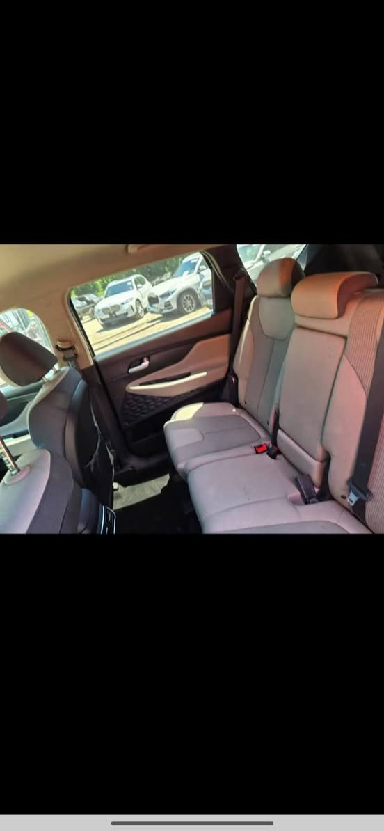 سلام عليكم سنتافي مريكي ربعه سنتر وخمسه راكب موديل 2023 // ***********
