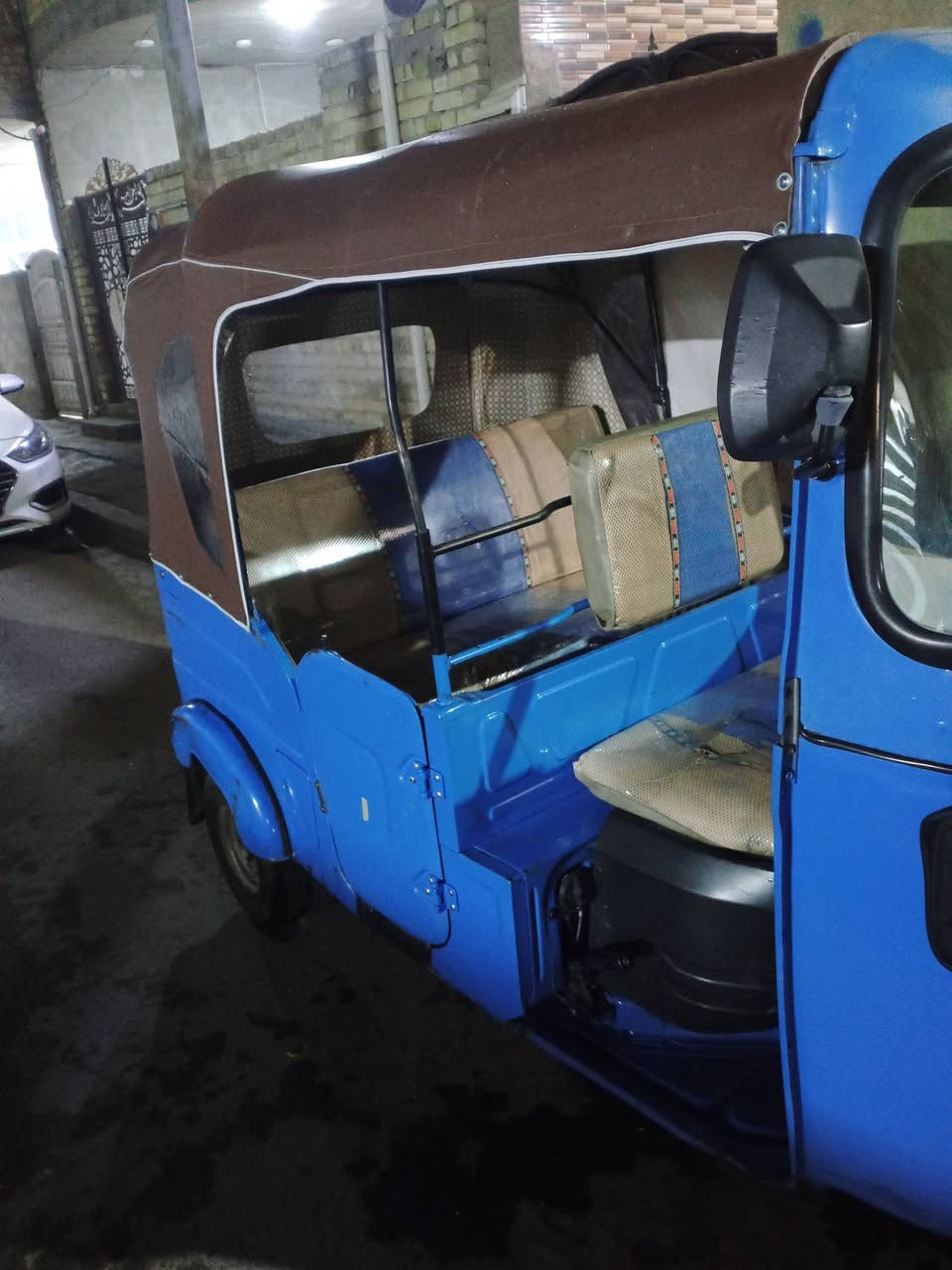 سلام عليكم تكتك 21 بشهر 12 مرقمه بسمي نظيفه كبل لشارع السعر 7750المكان الشعب شارع  الصحه ***********
