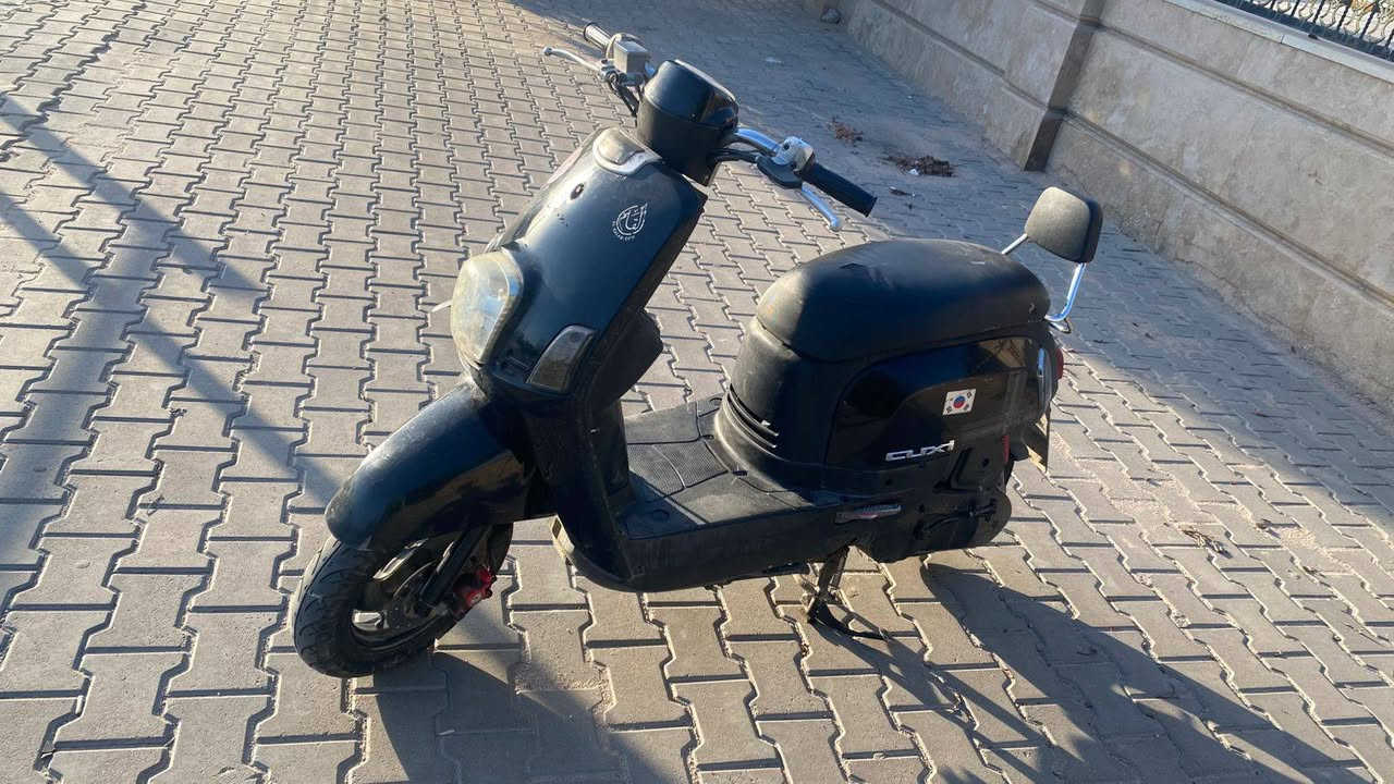 دراجه بوليس 👮‍♀️ محرك مامفتوحه دراجه كلشي شغال بيه هندر سلف مكاني بصرة رقم الهاتف *********** سعره مليون بيه مجال فقط شراي يطب مو شراي حضر
