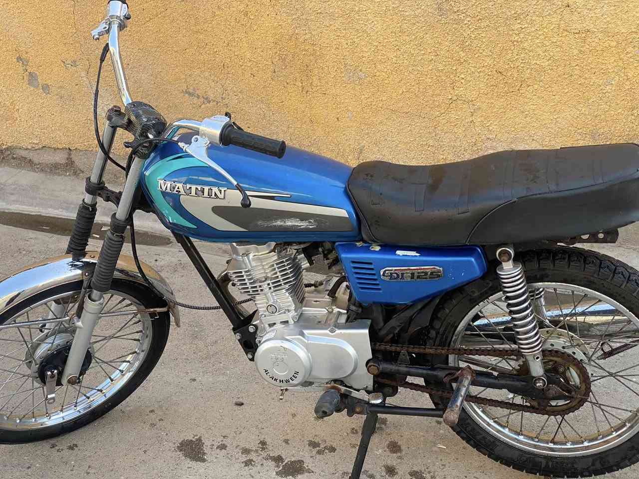 سلام عليكم دراجه رابيدو ادرات مكينه جديده مكاني بصره سعر 450 بيه مجال التواصل ***********
