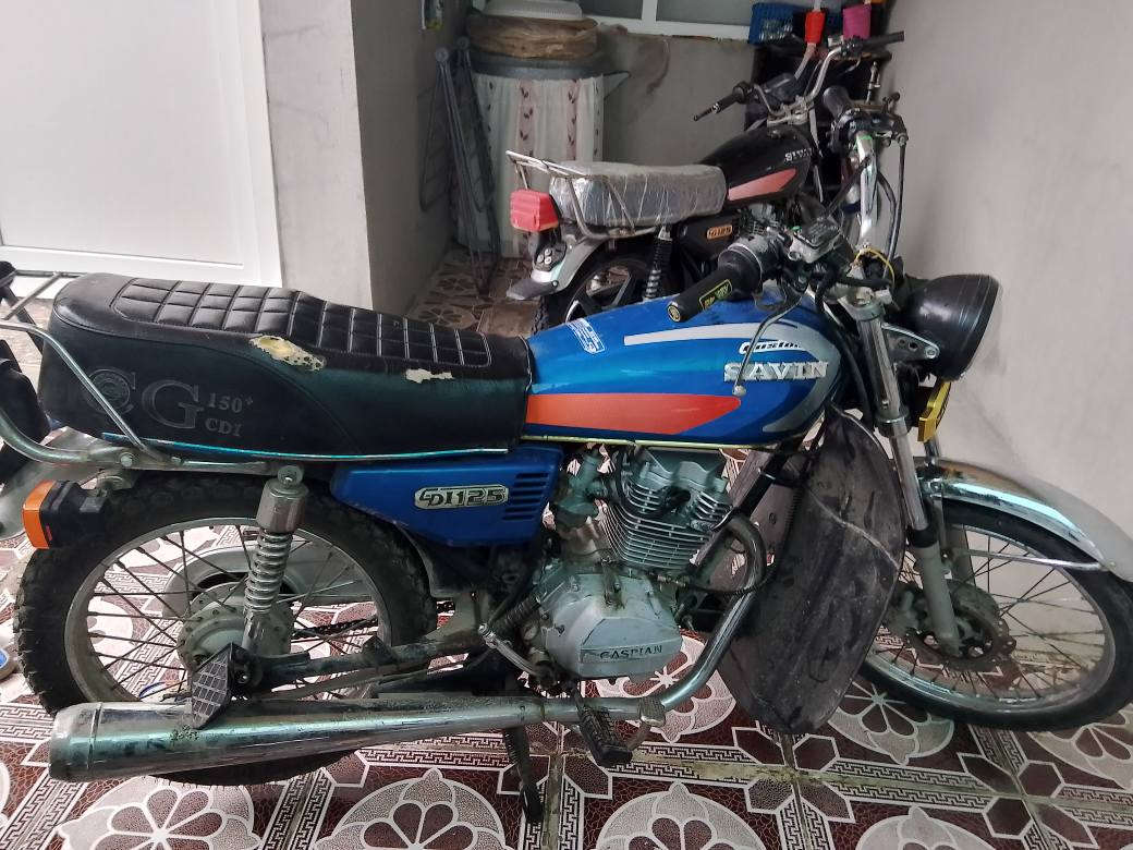 به ناوی خوای گە و مهرە بان ماتور ایرانی کاسپن گرومە کینە کارە بای بە شە رت مە کینە 150 190هه زارو مە حامە شوین قه لادزێ 

*********** بشدار, السليمانية
