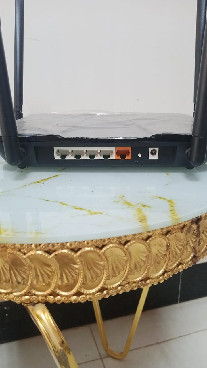 🔥 توفر راوتر K2P AX3000 🔥
مستخدم نظافة 90%
📡 يدعم WiFi 6 بتقنية AX3000
📡 سرعة عالية وثبات قوي بالبث
📡 تغطية ممتازة وأداء مستقر
📡 مناسب للألعاب والبث والكامرات
📡 سوفت وير OPENWRT 24
📡 يدعم إضافة V2Ray
📡 يدعم التحكم والإدارة الكاملة
📡 يدعم VPN و QoS
📡 منافذ جيگابت عالية السرعة
📡 معالج قوي وأداء سريع
📡 مناسب للاستخدام المنزلي والمهني
✅ أداء قوي وثبات عالي
✅ مناسب للضوئي والأبراج
📩 للاستفسار مراسلة الصفحة
🚚 يتوفر توصيل لكل المحافظات


**إذا كنت صاحب هذا الإعلان وتريد حذفه لأي سبب، رجاءا أرسل رسالة إلى الدعم الفني**