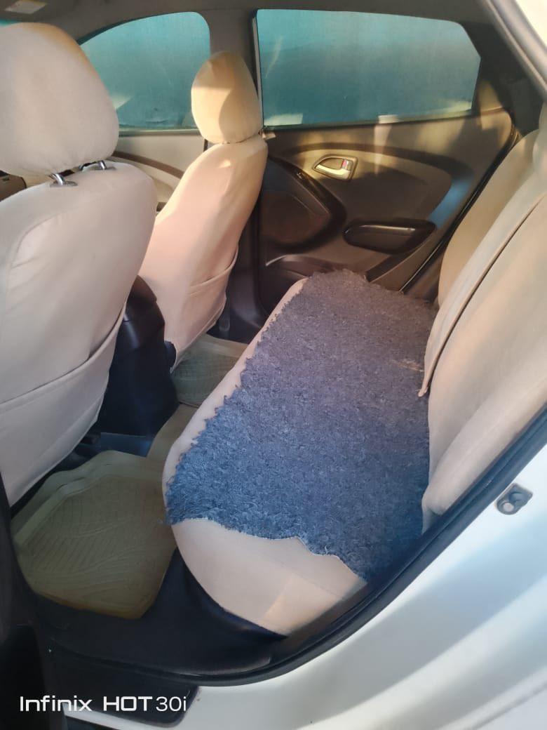 السلام عليكم 
توسان 2011 خليجي
رقم صلاح الدين 
بيها ربع قطع بدون دواخل أبيعك حزام 
باقي التفاصيل اتصل 
مكان تكريت البهيازع 
***********
السعر 110
