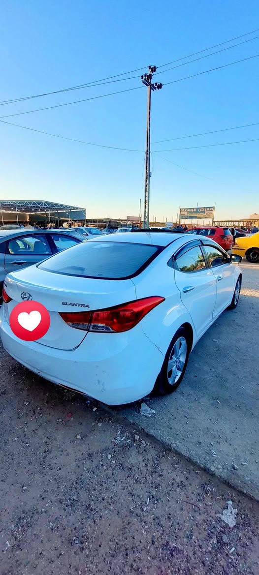 النترا موديل  2014مكفوله كفاله عامه محرك ١٨٠٠ فول مواصفات رقم نجف السعر ١٢٥ مكان النجف ***********
