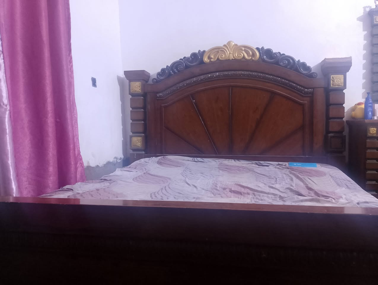غرفة نوم مستعمله للبيع 5 قطع  بيها أضرار  الخشب أيطالي نضيف  الأصلي  السعر 400 قفل المكان بابل سدة الهندية


**إذا كنت صاحب هذا الإعلان وتريد حذفه لأي سبب، رجاءا أرسل رسالة إلى الدعم الفني**