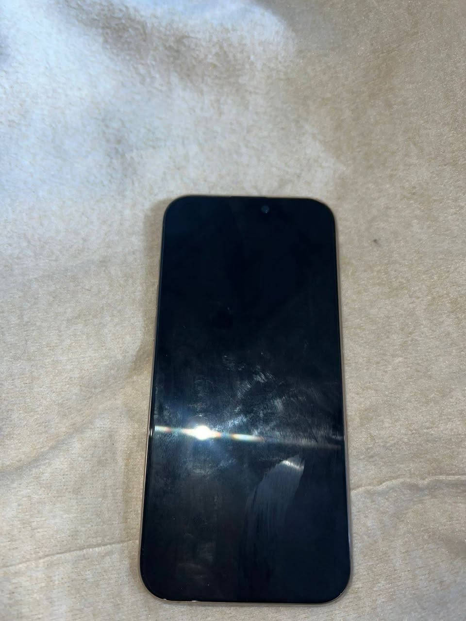 سلام عليكم ايفون 16 برو ماكس جهاز جديد صارله 8ايام او 9 تك خط ذاكرة 256 سعرة 1550.  ***********
