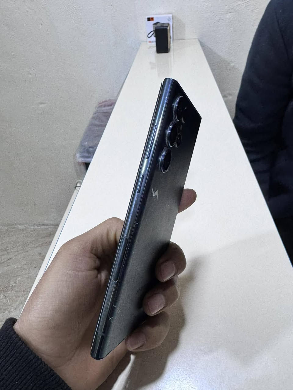 بيع جهاز اس 22 التر
جهاز نضيف ما مفت
وح بس الضهر  مفطور
أمريكي ذاكره 128
الجهاز خطين 
الخاص مفتوح أو ***********

السعر 400
