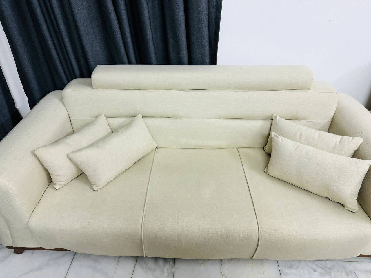 السلام عليكم ورحمة الله وبركاته
عندي هالتخم والبردة للبيع بسعر حلو كلش(مستعجل على بيعتهم)
للعلم كلش نظيفات وجودتهم تجنن مثل مدتشوفون بالصور يعني حيعجبكم حيل واذا تردون باقي التفاصيل خاص ارسللكم التخم والبردة بشكل مفصل والسعر كذلك خاص 
واتساب: *********** 
العنوان: بغداد قرب مدخل العاب الكرخ الثانية(العاب السيدية)
