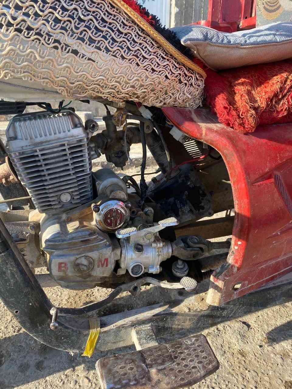 سلام عليكم ستوته دايون 2006 ماعايزه برغي اوراق اصوليه 
نكره سلف كهربائيات كله جديده بدي تسكام ع ايدينه سعره 950 بيه مجال حك الجيه 
بيع او مراوس دراجه اربعه كير رقم الاتصال ع الرقم ***********
