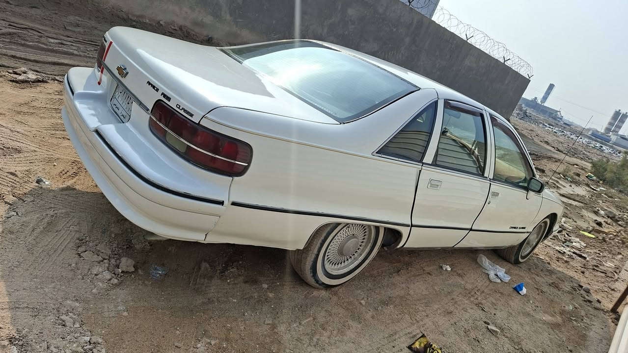 السلام عليكم دولفين موديل 91 سياره جاهزه تبريد حداديه تخم تاير كهربائيات جاهزه من كل شيء سياره بلاديه سياره مال جناي وباسمي السعر 40 وبيها مجال مكان بصره رقم الهاتف  ***********
