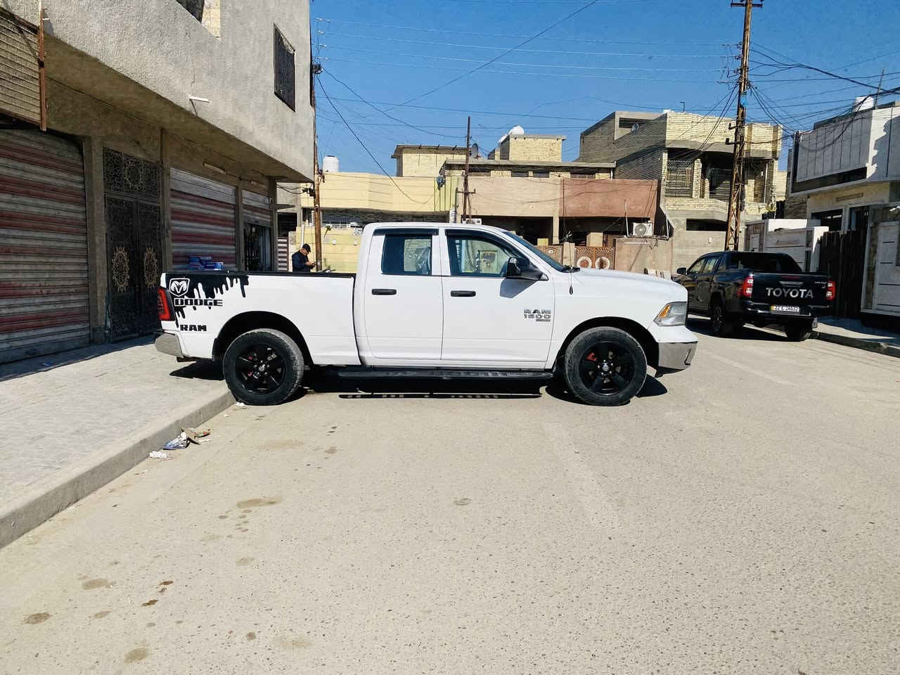 السلام عليكم دوج رام موديل 2020"حدثها مرفق بل منشور السياره جاهزه و خير من الله  السياره جاهزه و جديده رقم بغداد بسمي تحويل ثاني يوم 
تخم تاير جبلي ويل مكسيكي شركت رام كير ماوس شاشه كامره 
مكان السياره بغداد رقم الهاتف ***********
