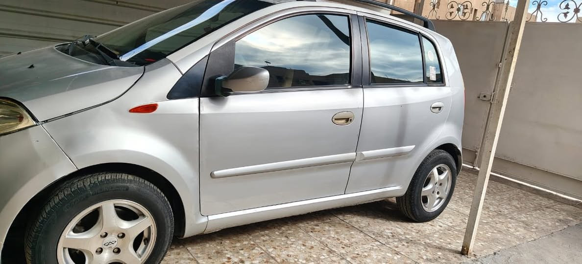 شيري a1
موديل 13 
تدفئه تبريد شغال 
سنويه باسمي بعدها مساقطه
بيه هزه تقريبا بعد شهر رايدها ب40 وبيها مجال بسيط مكينه وكير لا تبخير ولا تنقيص
مكان بغداد البياع ***********
(مكلف بل نشر )
