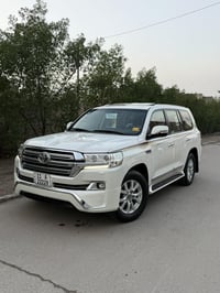 لاندكروز 6 سلندر فول مواصفات موديل 2017 رقم بغداد  مميز بسمي ترايها زي...