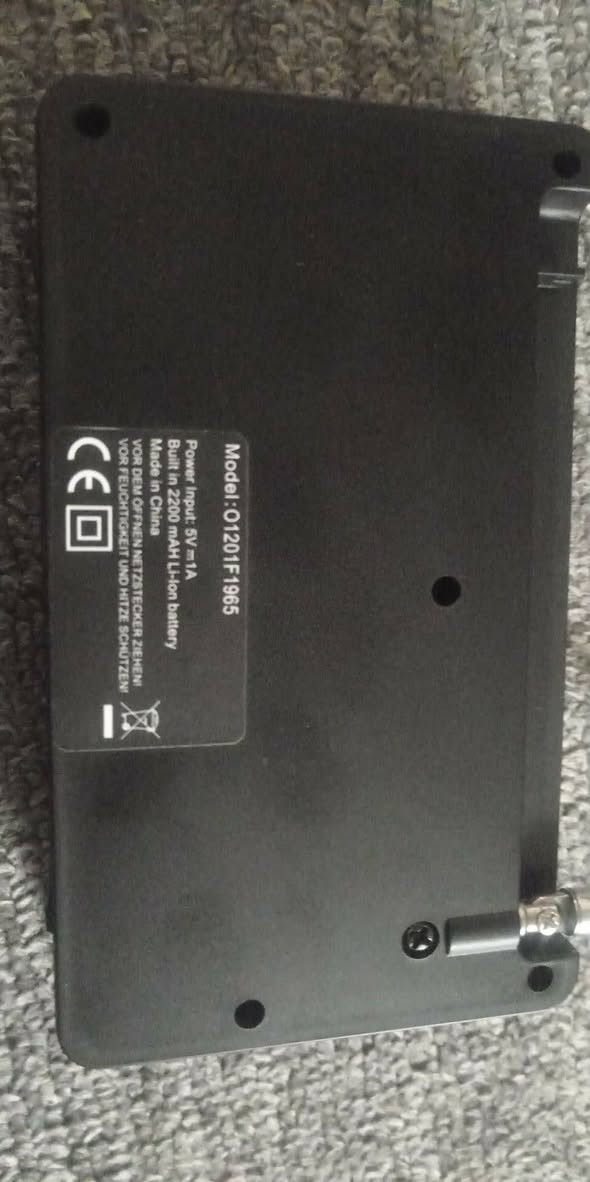 سعرها ٢٠ الف شرط شغل امزون رقم ***********هاذارقمي واتساب جديده ويا كارتونه كامل غراضها
