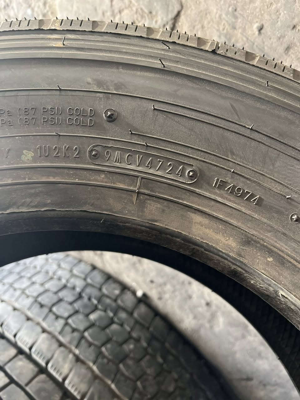 السلام عليكم وصل تايرات جديد ياباني اصلي كوستر ناصي قياس 215/70/17.5 متوفر جمله مفرد يوجد توصيل لجميع المحافظات  سعر بلاش (235) الف زوج 🔥
***********
