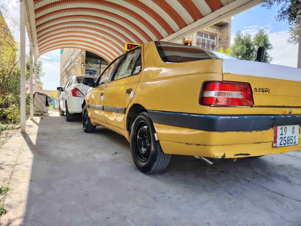 السلام عليكم ورحمة الله وبركاته
بيجو ٤٠٥ مديل ٢٠١٦ جاهزه وتخبل شرط احلى من الصوره مصفره خط وبحث وغرامات استوها بأسمنه السياره رقم انكليزي جاهزه تبريد ثلج حداديه جديده تخم تاير إستوني مبدله دوخل كلش تخبل نصبتها كلش حلوه جاهزه مجهزه بيع او مراوس حسب القناعه

إذا بيع السعر ٤٥ وبي مجال قليل للشراي عنوان الديوانية
*********** واتساب موجود
