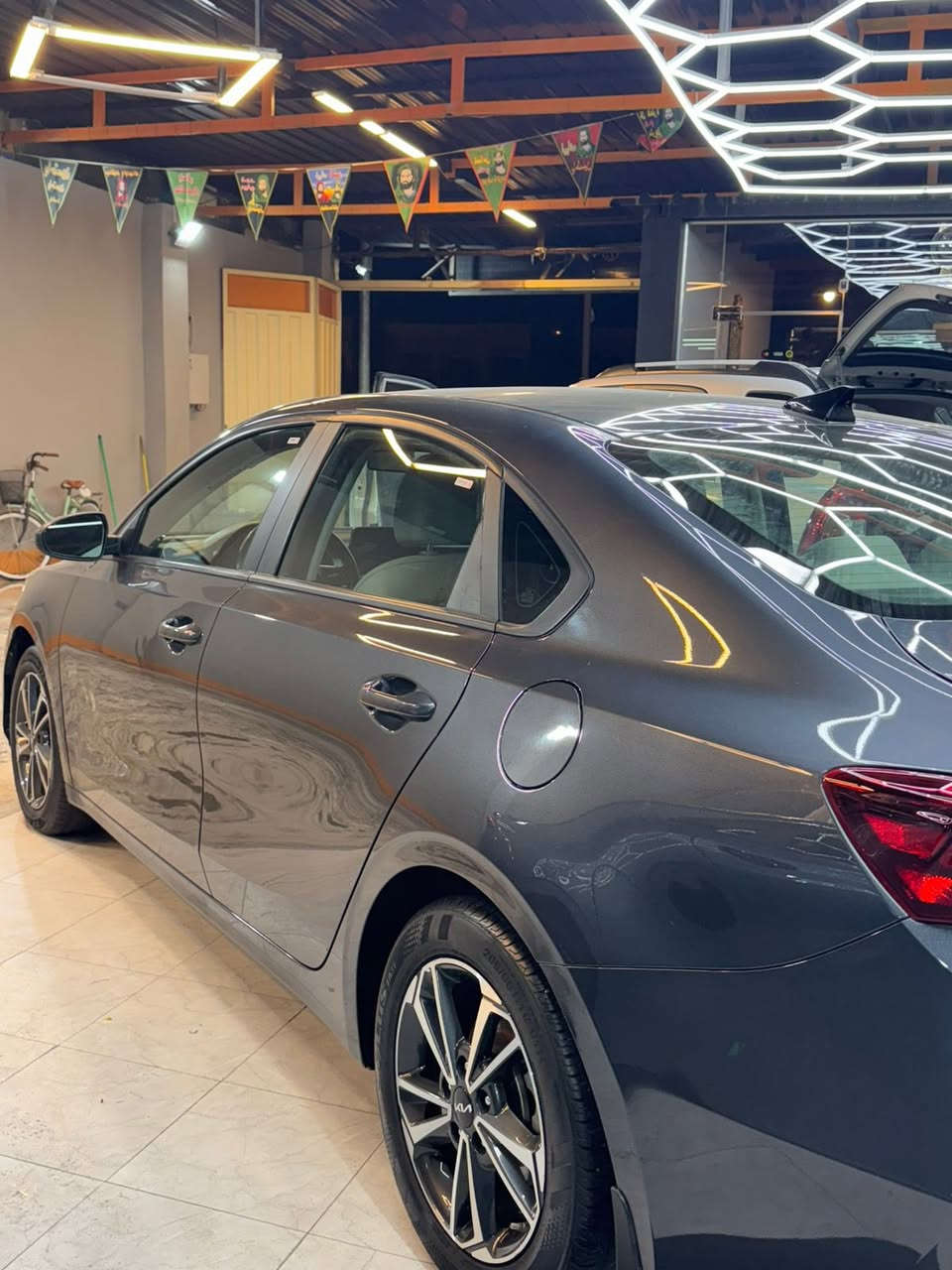 فورتي  ٢٢ ... و البيع اقساط

و عرض خاص مع تخفيض المقدمة
و تدللون

السلام عليكم ... كيا فورتي ٢٠٢٢ حلوة و جديدة  ... والبيع اقساط   ... و عرض خاص مع تخفيض المقدمة و العرض لفترة محدودة ( التفاصيل )   ... كيا فورتي الموديل ٢٠٢٢  ... اللون رصاصي 

 الرقم الدولي الجديد  
و السنوية  مجددة لغاية ٢٠٢٨ 

 (( المحرك ٤ سلندر ٢٠٠٠ دوش المرغوب و الكير اوتوماتيك طبعا  

و السيارة حلوة و جديدة و جاهزة و كل شي شغال

       

ملاحظة مهمة جدا  ((( من تجي حضرتك و تكون السيارة باقية و موجودة  مجال حق الضيافة موجود ( تخفيض السعر او المقدمة واجب ضيافتك ) فقط للمشتري الجاد بالشراء و الموجود بالمعرض و فحص و اقتنع و جاد بالشراء
و تقدير جدا خاص للطيبين  و تدللون ...  

.    و   اذا تحبون  هذة الارقام للتواصل واتساب (  رسائل فقط  )  .....مع التقدير     ((  ***********  ))
((  *********** ))    
فاذا كنت مهتم بالتفاصيل  دز مسج واتساب بصورة او اسم السيارة  على الرقم  و نجاوبك بكل تفاصيلها و تدلل   

  #اقساط_الطائي  #البيع ب #الاقساط    #سيارات #مستعملة #بالاقساط #بيع #اقساط  #المكان #العراق #بغداد #كربلاء   

اللهم صلِ على محمد و ال محمد
 

   ... هذا مع كل التقدير و الاحترام .
