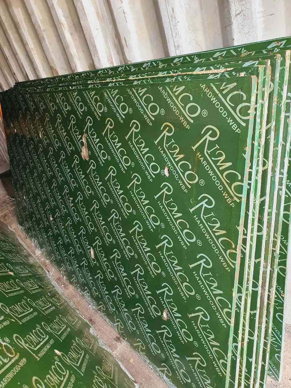 السلام عليكم 
يعلن مكتب وسكلة الحاج جاسم حماده عن توفير بلاويد روسي مستعمل مره واحده فقط مغلف بطبقة بلاستك  طول ٢،٤٠×١،٢٢
١٨ ملم يوجد فيه ثقوب كما موضح في الصور 
 
  ( ملاحظة الأسعار قابلة للتفاوض والتعامل حسب الكميات  والمكان ) 

 *للإستفسار            ***********
                             ***********
                             ***********

*العنوان :ديالى - جلولاء - الشارع العام ،مقابل دائرة النفوس 

*يوجد خدمة توصيل جلولاء والاطراف
