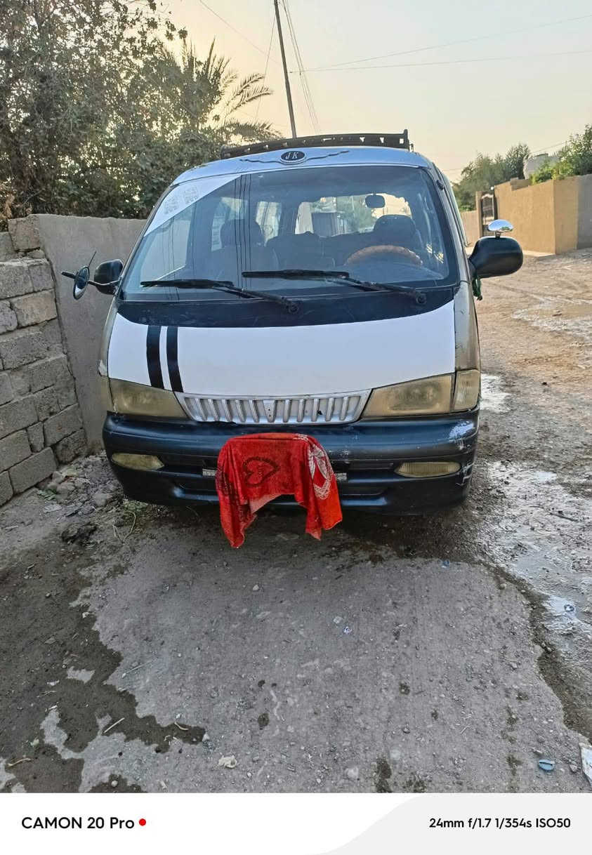 السلام عليكم من رخصة الادمن سياره كية بريجو للبيع سياره نضيفه وحلوه موديل 1996 سنوية نافذه رقم بغداد
السعر 38 وبيه مجال الاتصال على هذا الرقم ***********
