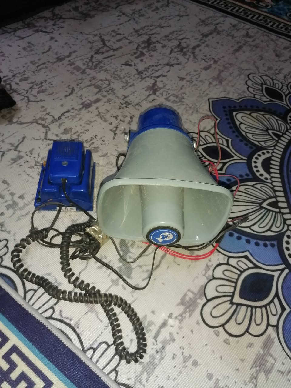 السلام عليكم ورحمة بدي ستوته ودمام وسماعه بوقيه والله العظيم استوني جايبهن كلهن جديدات السعر 250وبيهن مجال حك الجيه رقمي ***********
