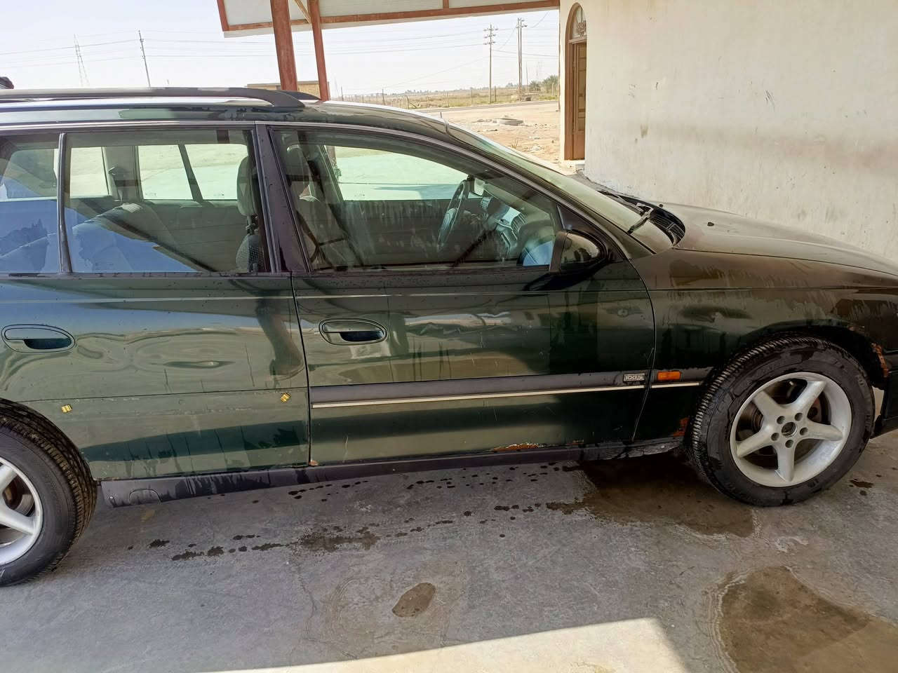 اوبل بزون 1994
مكينه 2000 كير عادي رقم بغداد الماني سنويه 2027 مشروع وطني السياره جاهزه  على وضع البلاد مكاني الديوانية  ***********
