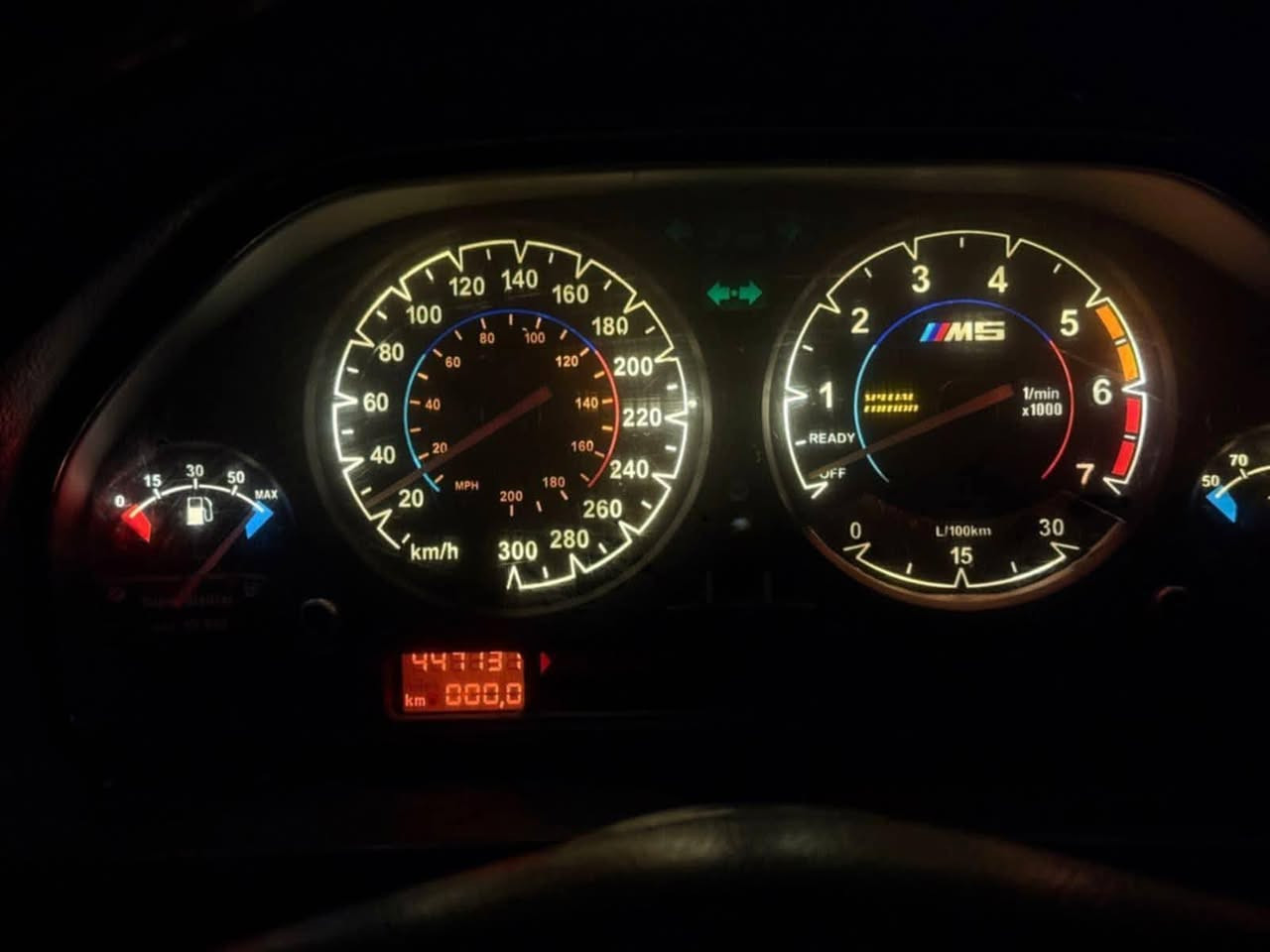 السلام عليكم متوفر ورق تعديل كيجات جميع فئات وموديلات بي ام دبليو سعر الورق 30 متوفر 5 جميع المحافظات للحجز والاستفسار واتساب ***********
( ماعندي ورشة شد وتركيب فقط توصيل)
