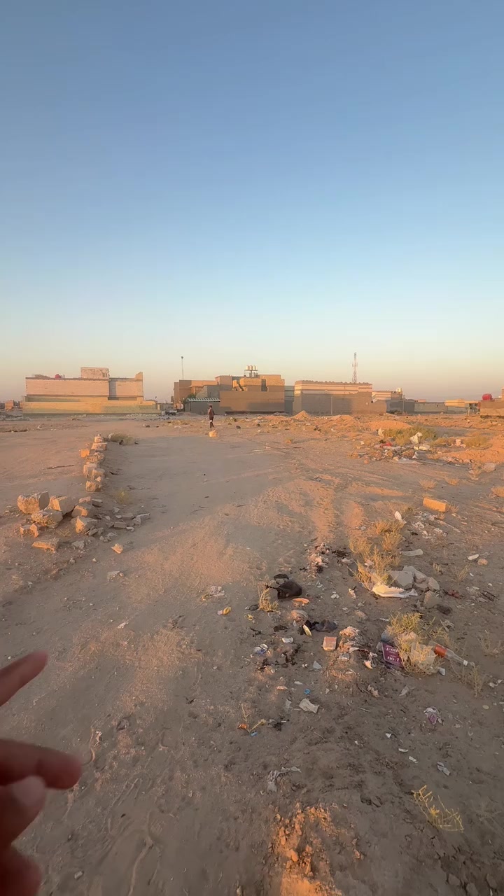 للبيع قطعة أرض مميزة في كربلاء – حي الصحة الحر

📍 الموقع: كربلاء – حي الصحة الحر
📐 المساحة: 100 م²
🔹 شكل القطعة: شبه مربعة
🔹 الواجهة: 7.5 م
🔹 العمق: 13 م
🛣️ تقع على شارع 20 م
🏗️ المنطقة تشهد حركة بناء مستمرة، والقطعة في موقع مميز جدًا ومناسبة للسكن أو الاستثمار.

💰 السعر: 50 مليون دينار عراقي
✔️ السعر قابل للتفاوض.

للاستفسار والاتصال:
📞 ***********
📞 ***********
📞 ***********

مكتب القيثارة للعقار

إذا كان لديك عقار ترغب ببيعه أو عرضه، راسل الصفحة أو اتصل على الأرقام أعلاه، ويسعدنا خدمتك.
