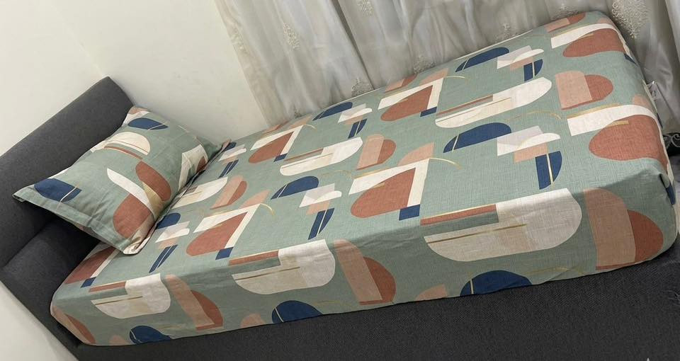 اثاث للبيع
غرفه نفر ٣قطع مع سرير مخزن دوشمه تركي🛏️
       غرفه تركيه ٨قطع. غرفه تركيه ١١قطعه 🛌
تخم تركي سرير ٨مقاعد🛋️🪑
تخم  زان مصري ١٠مقاعد🛋️🪑 
للاستفسار على هذا الرقم 
***********
