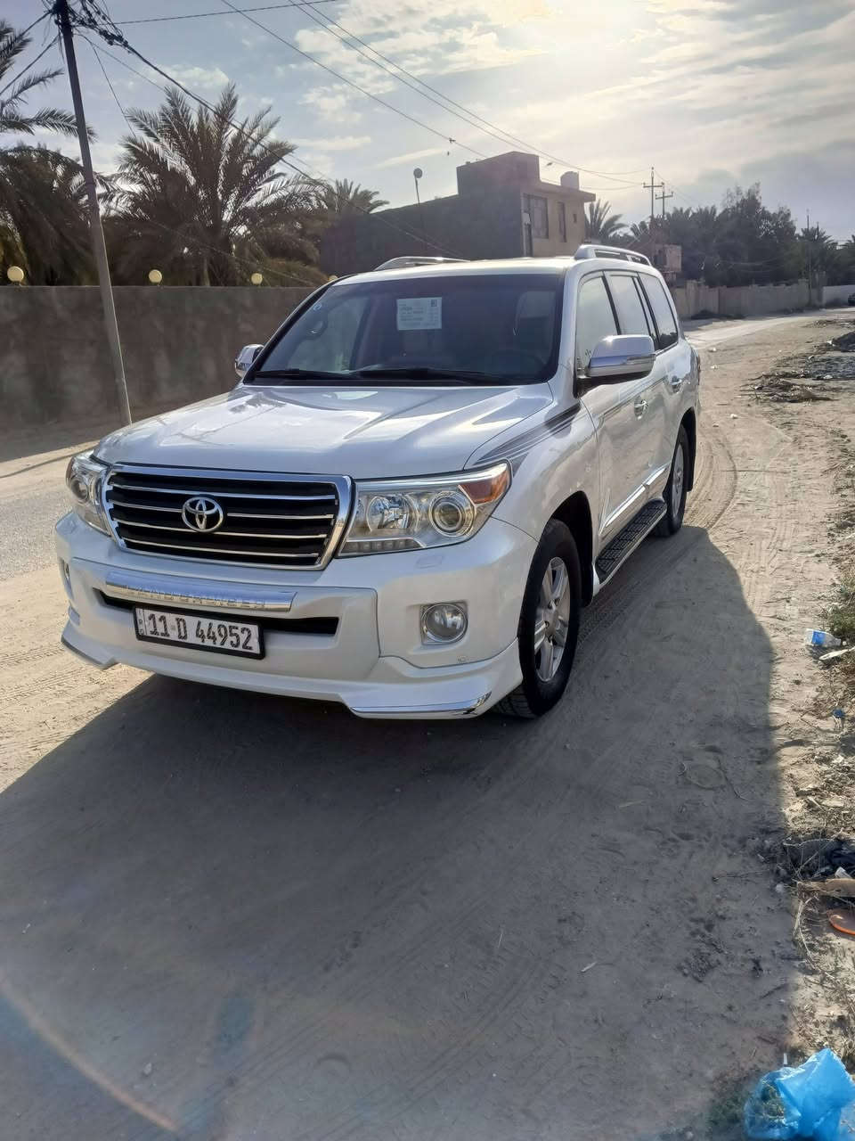 سلام عليكم
لاندكروز بريم 
مديل 2014
رقم بغداد جديد
ماشيه150
بيه جاملغ خلفي بدون دواخل اثر شخوط
سياره جديده وجاهزه 
بيع او مراوس
مكان سياره كربلاء 
سعر       355. بيه مجال بصيط
***********
‏‪***********‬‏
