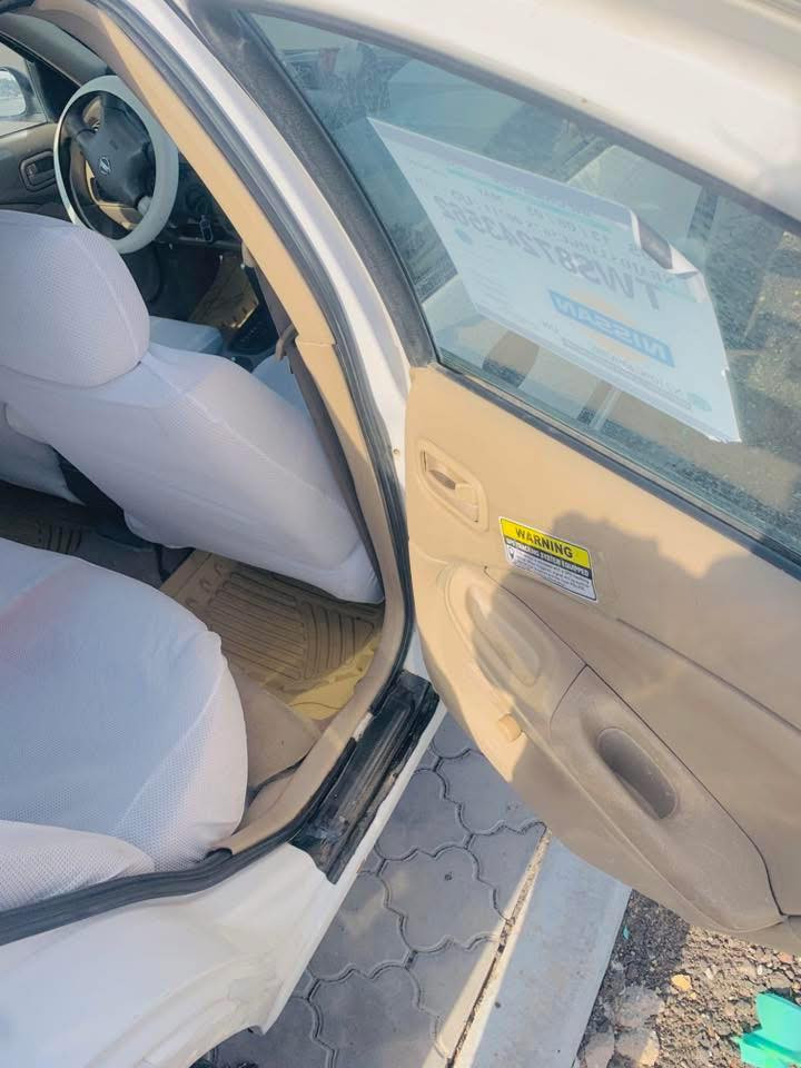 للبيع 
نيسان صني 2005 ادووات متومه طبق الاصل سياره جاهزه مكينه وكير وتبريد م ناقصها شي  السعر30$ وبيها مجال المكان بصره _زبير هـ***********
