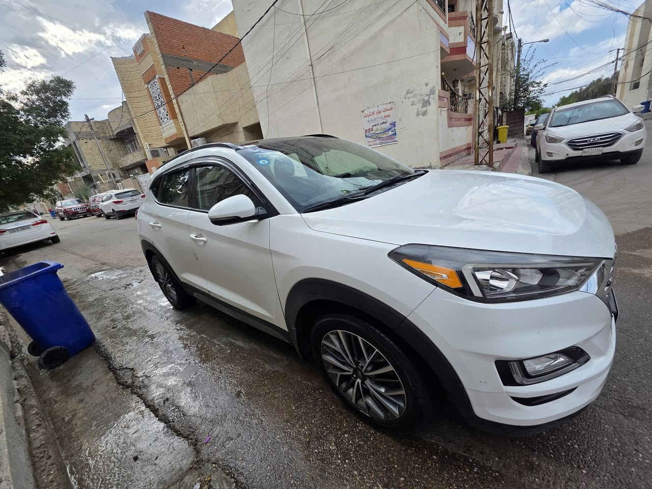 توسان ٢٠١٩ أمريكي  كامل المواصفات فول  ضررها بابتين عكس السائق تبديل اصلي كما موضح في السونار  السياره بأسمي تحويل ثاني يوم مكاني بغداد/حي الجامعه هاتف *********** واتساب اب *********** السعر[ ١٧٣$ ] وبيها مجال حق الضيافه
