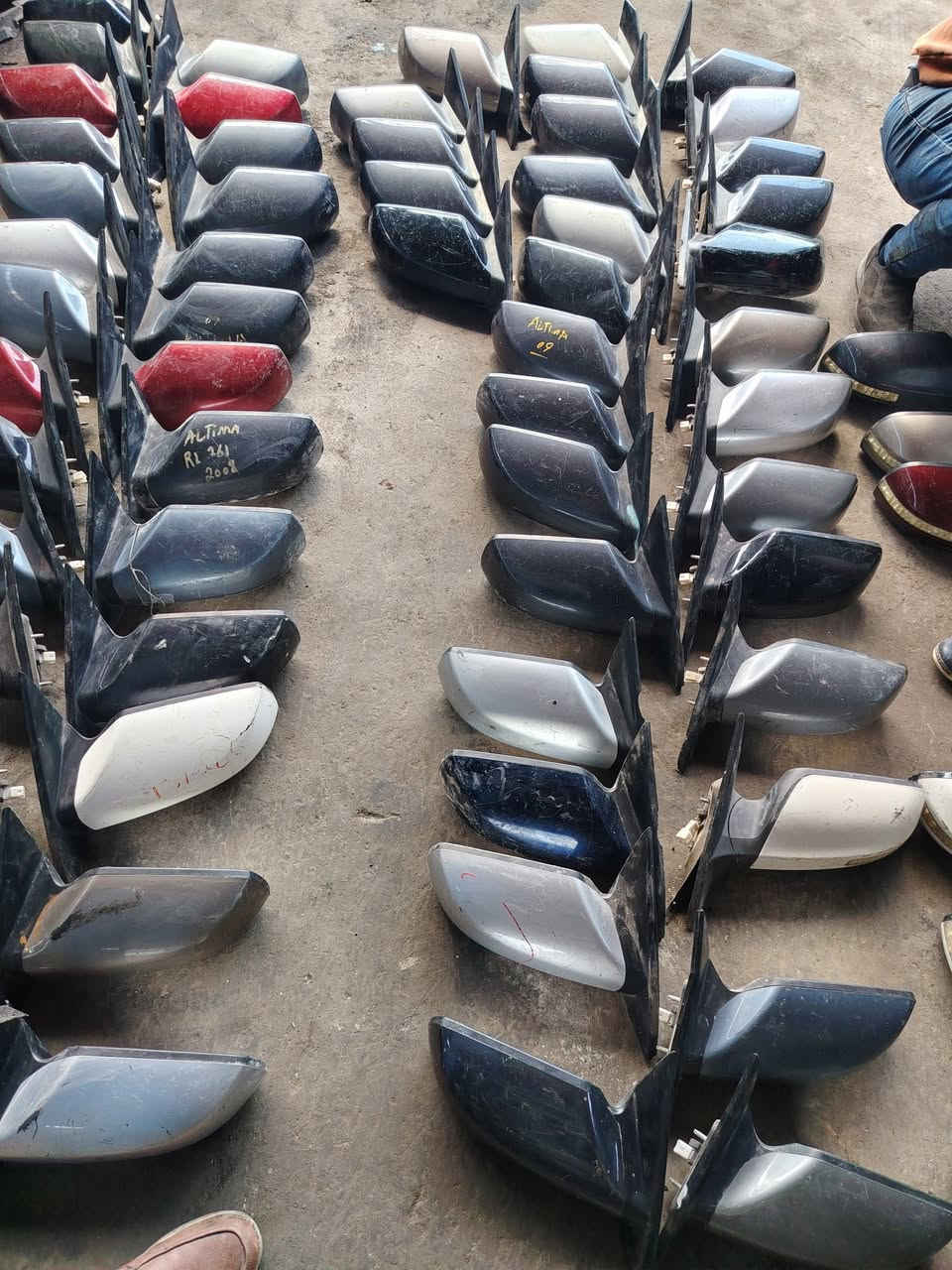 عرض خاص مريا التيما من موديل ٢٠٠٧ إلى ٢٠١٢ سعر الزوج ٢٥ الف ويوجد توصيل سريع لجميع المحافظات للحجز الاتصال على الرقم ***********
