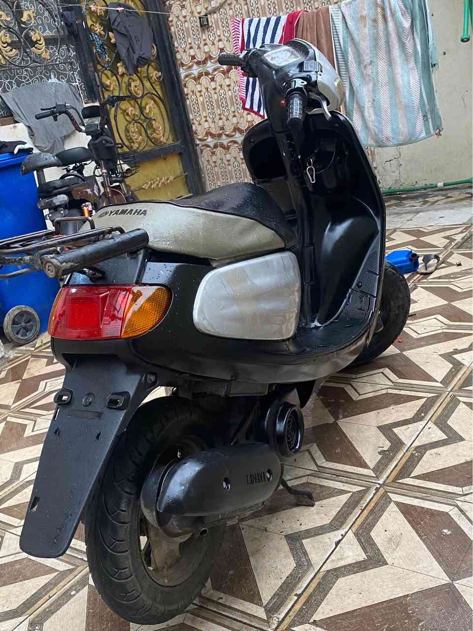 دراجة ياماها ياباني نضيفة وكاملة مابيها اي نقص وما مدخلها محل تصليح كشيها حلو كامله اشاير سلف هندر قفال ستيرن سرج مابيها برغي نقص سعر قفل300 مكاني بصره قبله 
*********** البصرة, العراق
