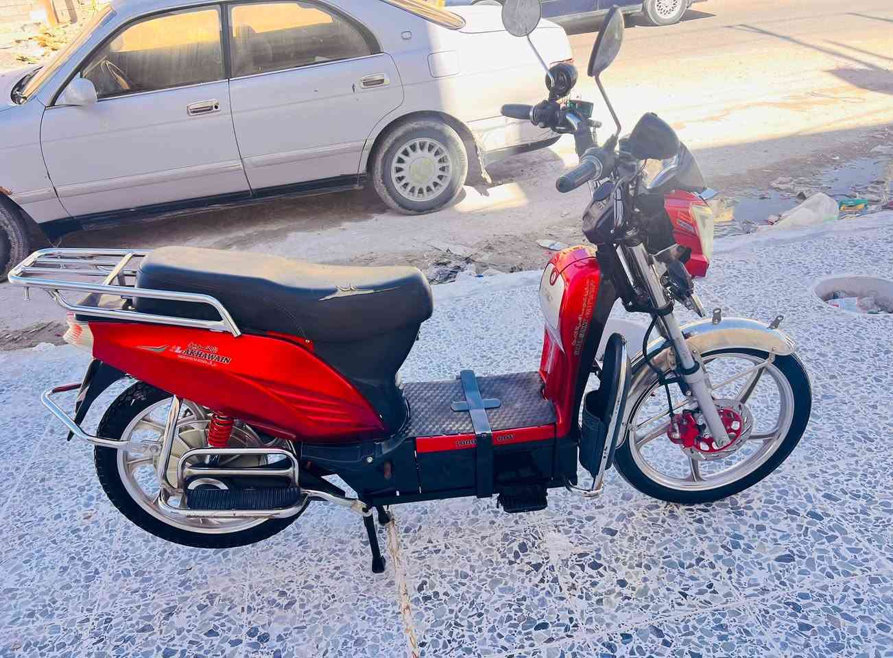 هارلي الاخوين 
نضافه فول الفول 
بطاريات ع الفحص 
جهاز نذار مانع السرقه 
السعر 400 وبي مجال 
***********
‭***********

