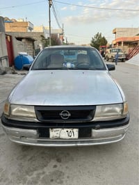 مكينة ١.٨ • ١٩٩٣ • سيد صادق