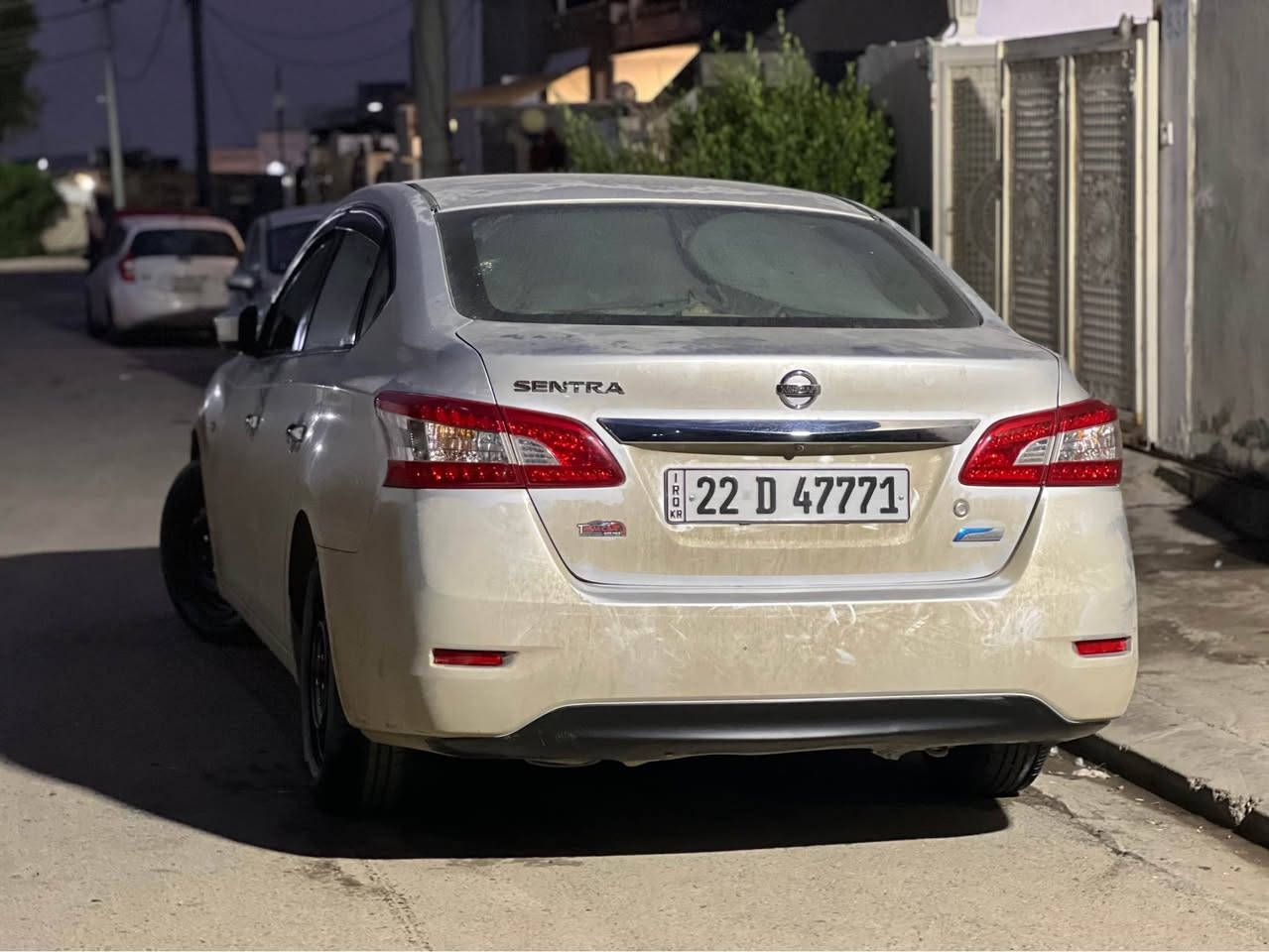 سینترە مۆدیل 2015سیارەکە راقەم و هەزەی نویە راقەم هەولیرە  گیر و مەکینە بەشەرت تەبریت بەشەرت لەسەر سویج مواسفات چار جام کارابای شاشە ئایپەت و گیج زینۆن لەبۆ لیدارن یەک جاملخی سبوخە و شەش جی ساردە کوتە نەرمە تەزرەکی زۆر کەمی هەیە باقی هەمووی بەشەرت با ناوکردن هیج کیشەیەکی نیە تەقە و راقە بەشەرت شوین هەولیر راقەم تەلافۆن 
ژ.م ***********
ژ.م *********** أربيل, العراق
