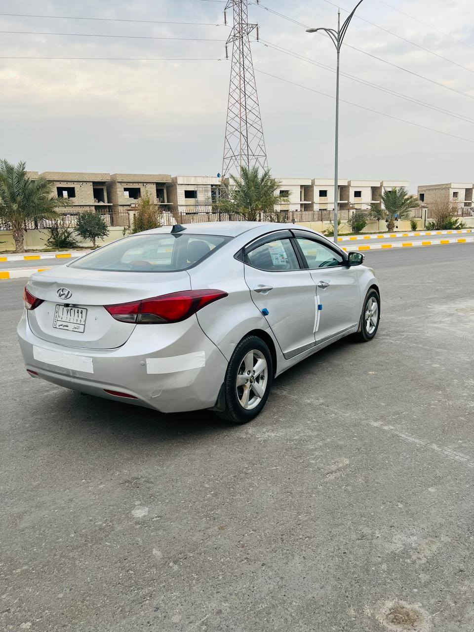 سلام عليكم النتره موديل ١٦ خليجيه رقم الانبار دولي
تحكم استيرن جهتين نضام ايكلو نضام اقتصاد كشن كهربائي شاشه حساس  بيه قطعتين نص صبغ  صبغ أثر شخوط ليبل واحد سياره تخم تاير صدر أمامي خلفي جديد عليه ادامه كامله تبريد قطعتين  تدفئة تحويل مباشر سعر ١٢٠ بيه مجال ***********
***********
