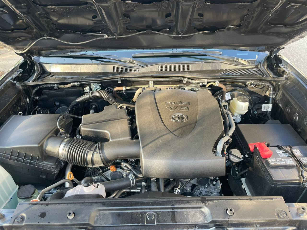 تويوتا تاكوما موديل 2023 بئ صبوغ بئ ارباگ دوو به سمه بيلادي 6پستون تنها دوو شويني pdr هه موو شتيكي به شه رته *********** أربيل, العراق
