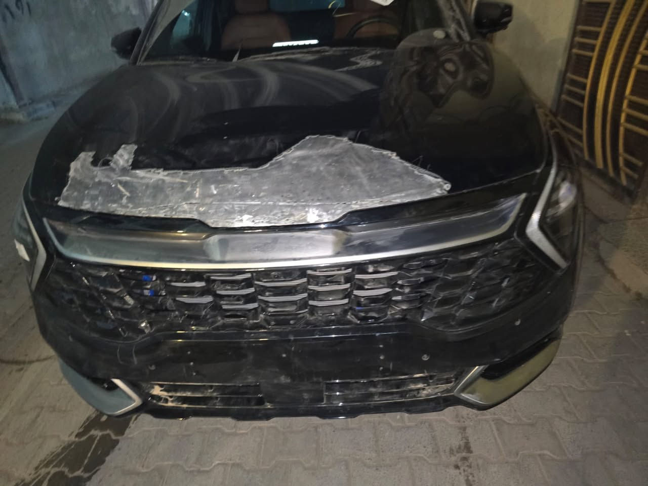 السلام عليكم
اسبورتج موديل 2025
فول الفول برستيج 
حادثها جداً بسيط 
ماشيه 25 الف أخت الزيرو 
سعرها 235
بيها مجال بسيط 

‭0773 114 9972‬
***********
