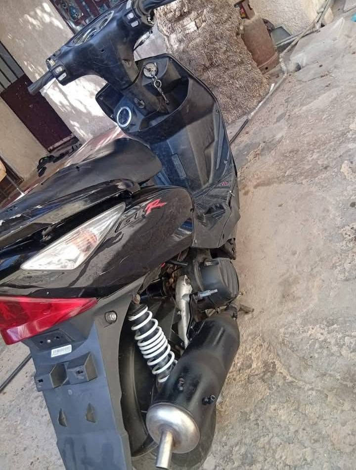 السلام عليكم دراجه ثعلب للبيع سعر الدراجه 350 بيها مجال للشراي مكان الدراجه بغداد الدوره شرايه اتصل ***********
