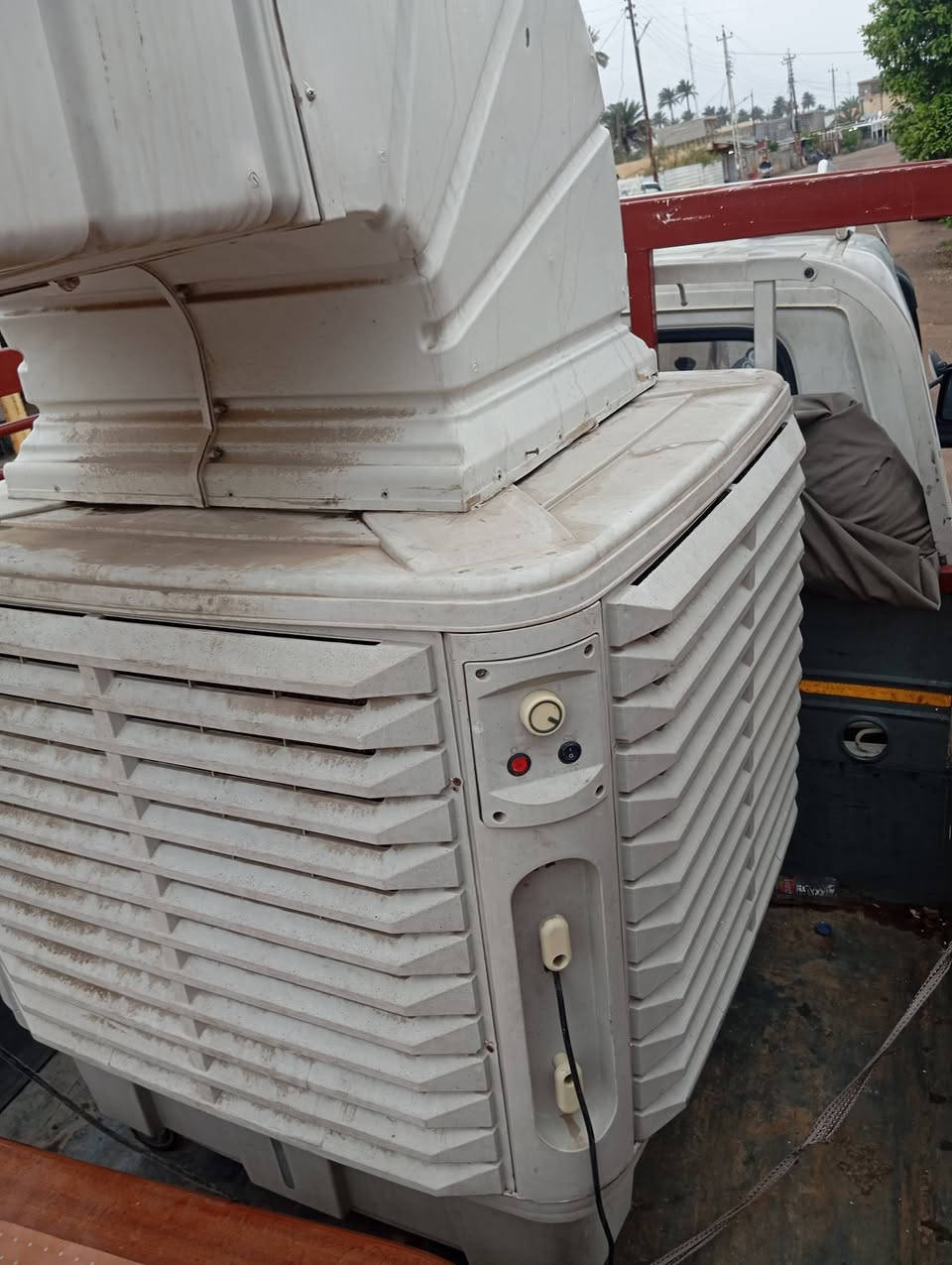 ال ب ي ع مبرده حجم كبير السعر 350 الف وبيها مجال الاستفسار رقم ***********
