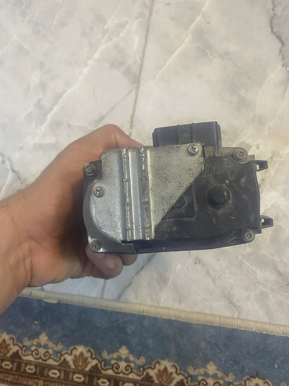 جويتر مال مستيبوشي مكينه 2400 مال محرك تفصيخ  وجديد وشرط الشغل فتحته من مكينه حاويه مامتسخدم وجبته لسيارتي وطلع العطل مو بيه وعفته ما شديده للبيع يرهم من موديل 2016لل 2023 مال مستيبوشي بيكم ***********
