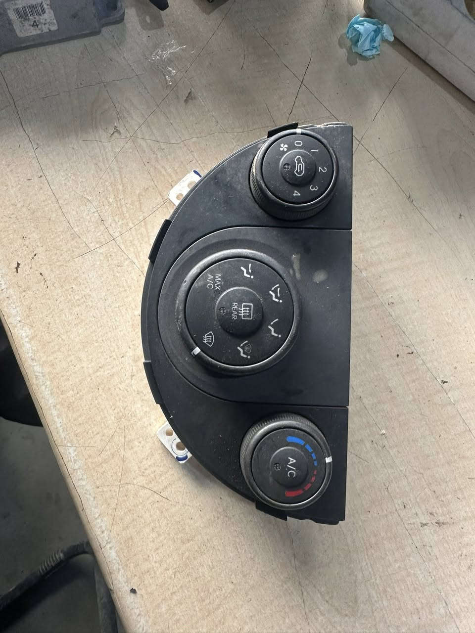 تفضل وتساب ***********
