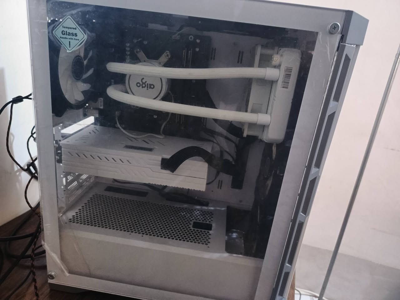 سلام عليكم 
بيع مستعجل 
CPU : Ryzen 7 2500
Ram : 16 
HDD : 1TB
SSD : 512 GB
GPU : RX580 
بسعر ٧٥٠ ألف 
مع الشاشة و جميع الملحقات


**إذا كنت صاحب هذا الإعلان وتريد حذفه لأي سبب، رجاءا أرسل رسالة إلى الدعم الفني**